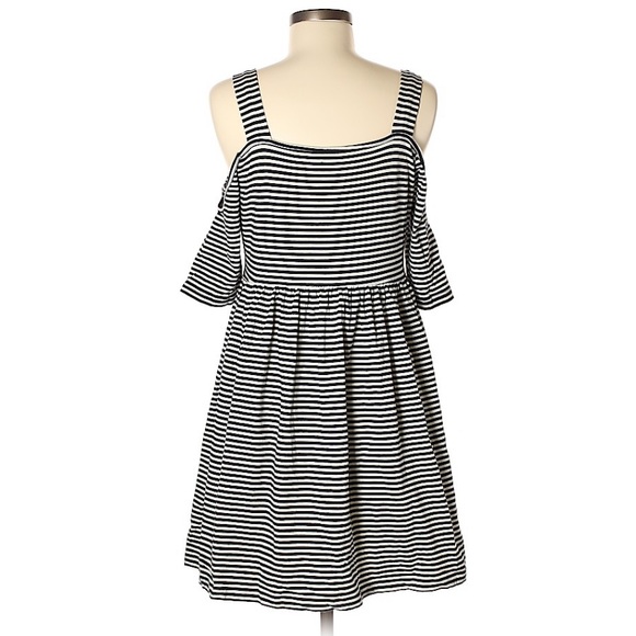 ✨ 2 for $40 SALE | ASOS | Black & White Striped Off Shoulder Dress - Picture 5 of 5